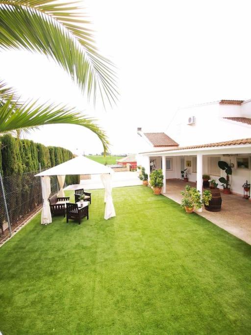 Villa Paraiso Ecija Exterior photo