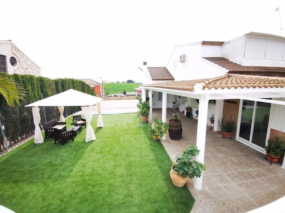 Villa Paraiso Ecija Exterior photo