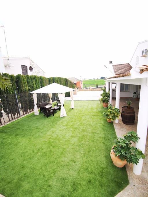 Villa Paraiso Ecija Exterior photo